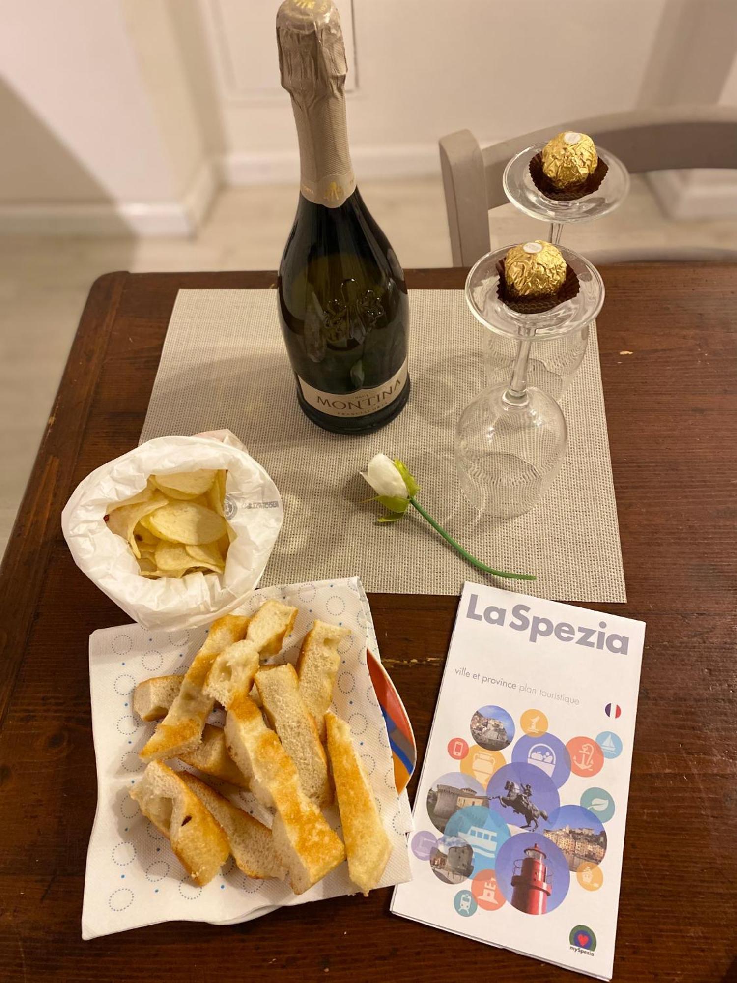 Appartamento Chez Amelie La Spezia Esterno foto